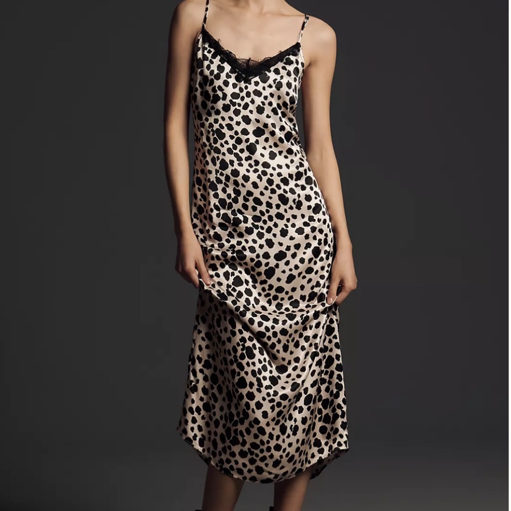 🌟Anthropologie 🌟Beautiful Women's V-Neck Open Back Lace Trim Slip MIDIi Dress, S
